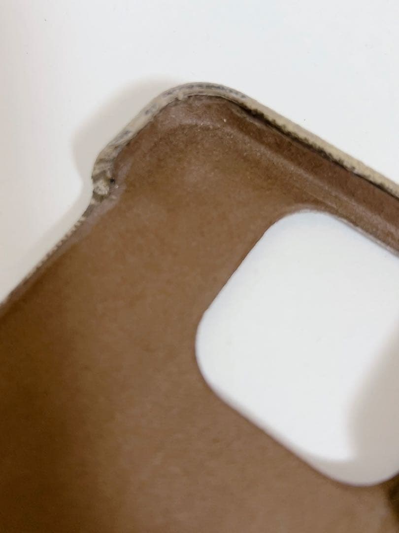 グッチ　GUCCI iPhoneケース　iPhone15Pro GGロゴ