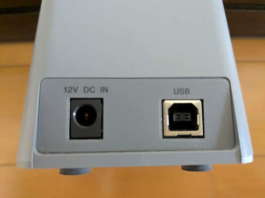 【美品】KEYENCE BT-UC10U 通信充電ユニット
