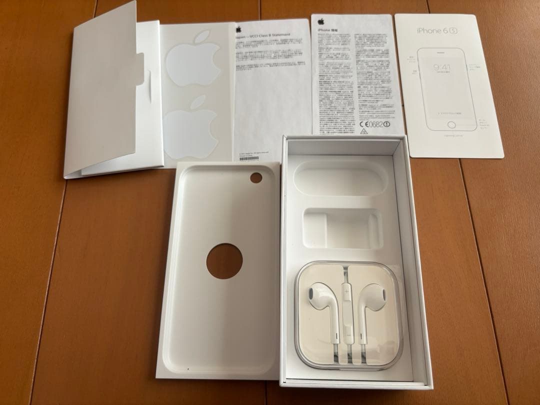 ♡*様 iPhone6s 本体　64GB シルバー SIMロック有り(商品説明参