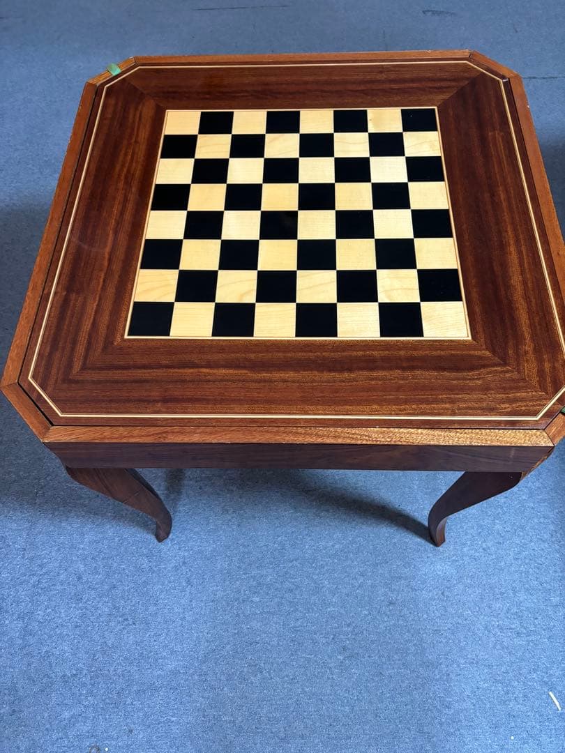 お部屋に❗️お店に❗️カッコイイ❗️ルーレットテーブル。天板ありで通常使用OK❗️