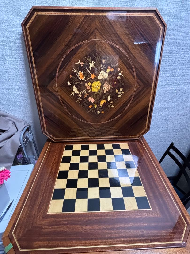 お部屋に❗️お店に❗️カッコイイ❗️ルーレットテーブル。天板ありで通常使用OK❗️