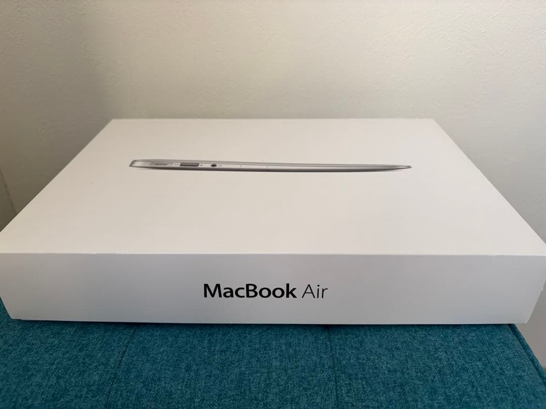 【美品】MacBook Air 11インチ Mid2013 箱付 初期化済