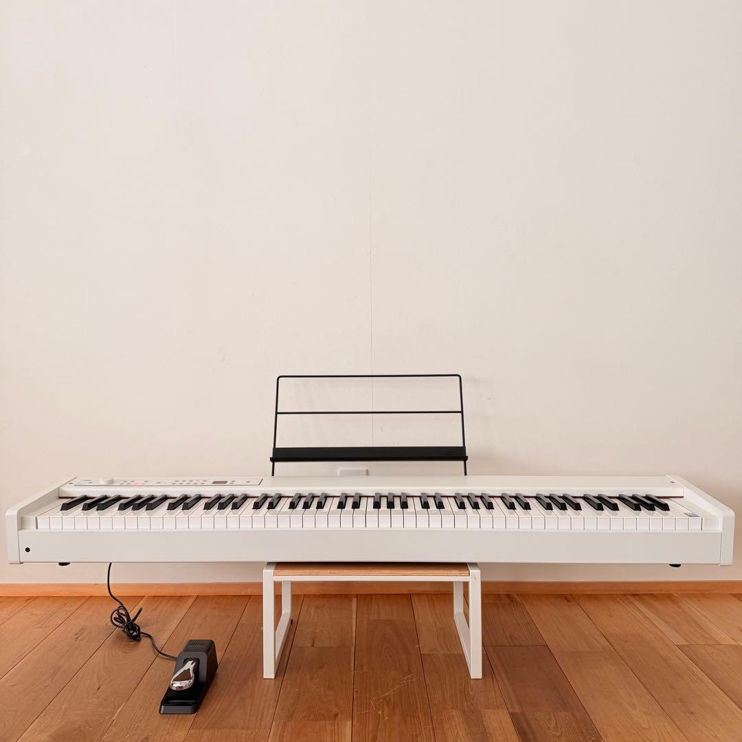 美品 KORG D1 88鍵盤 電子ピアノ 白 ホワイト コルグ キーボード