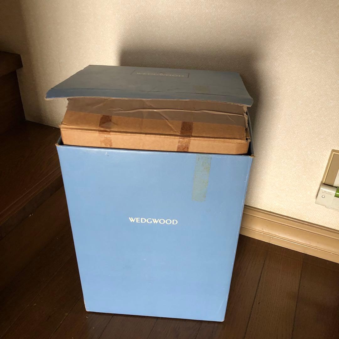 　置き物　陶器　『崇拝』