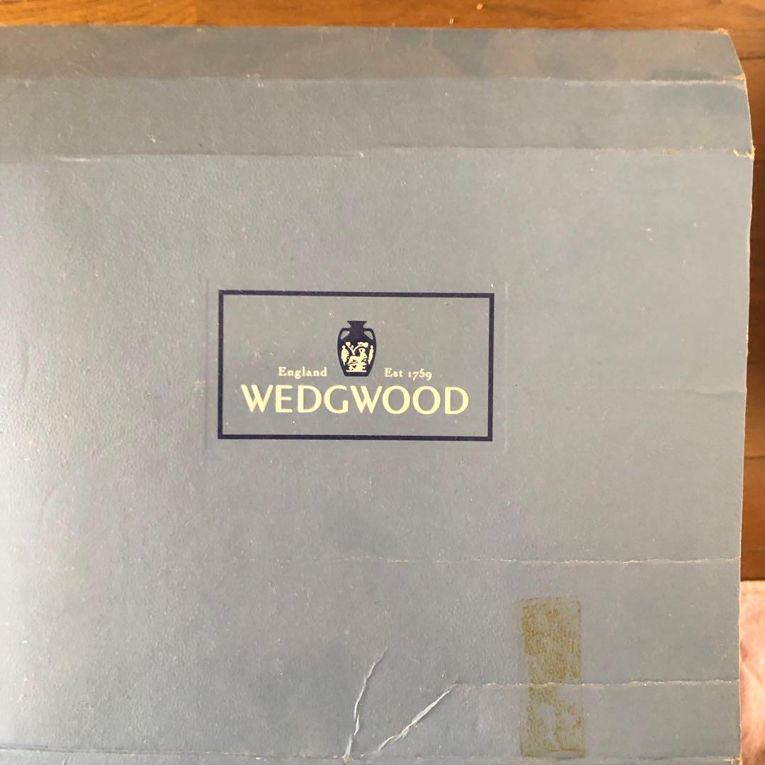 　置き物　陶器　『崇拝』