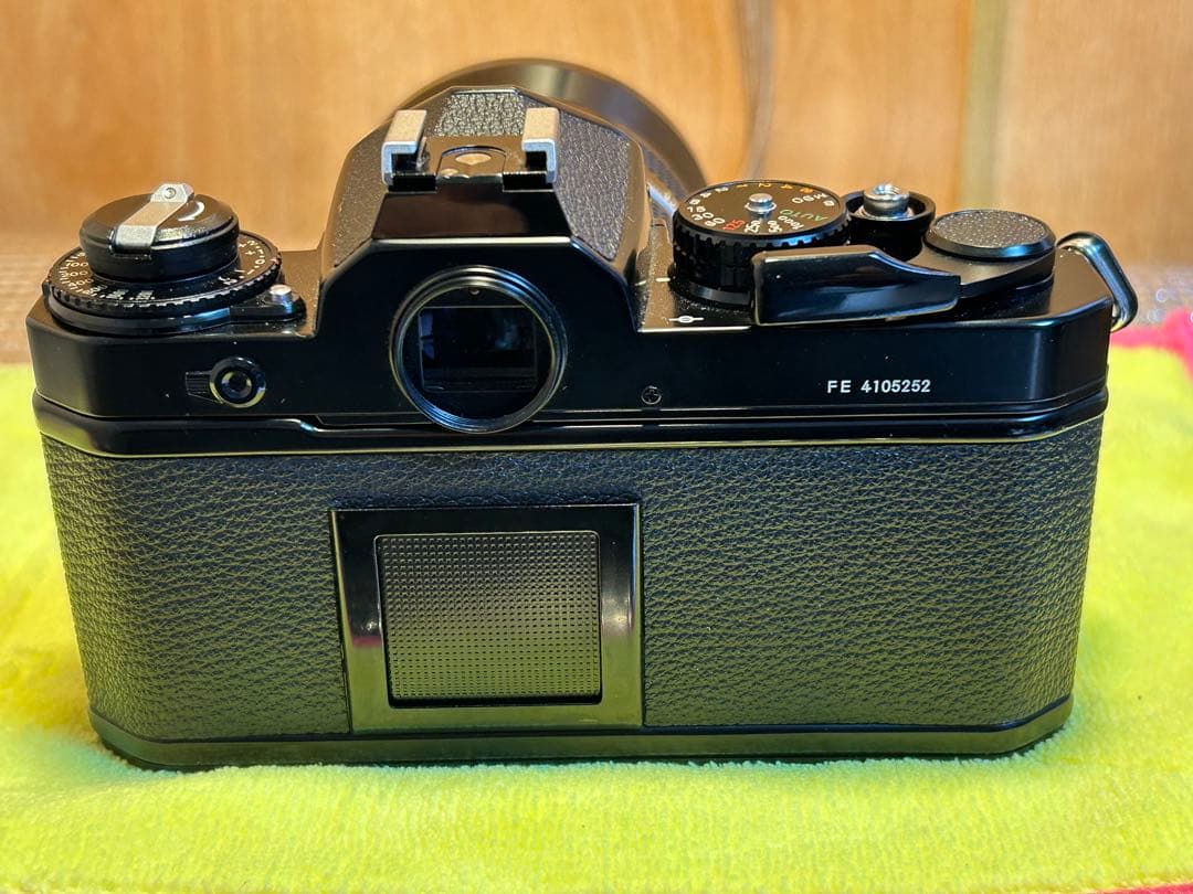 Nikon 一眼レフカメラFE 28-70mm1:45ズームレンズ