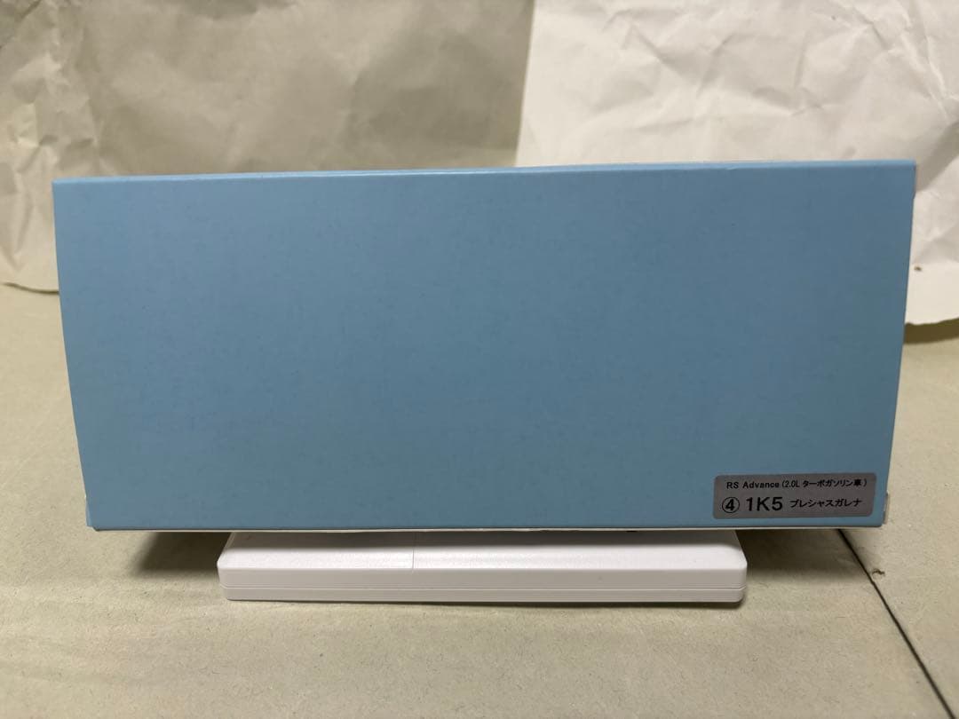 旧型クラウンRS　ミニカー　プレシャスガレナ　ケース付き未開封