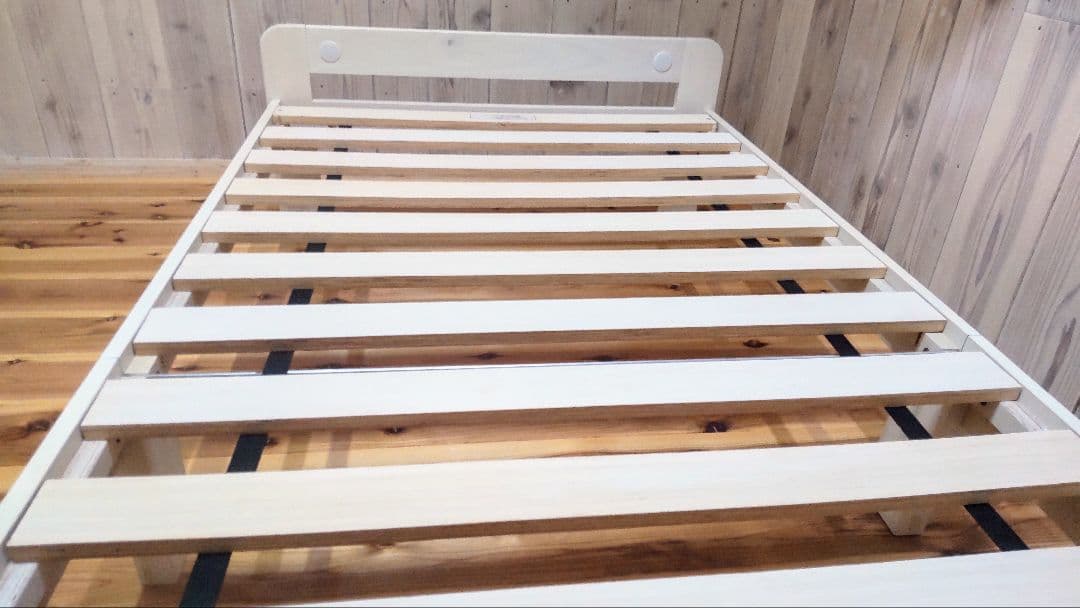 ニトリ ベッド ルカ2 ホワイト木製シングルベッドフレーム