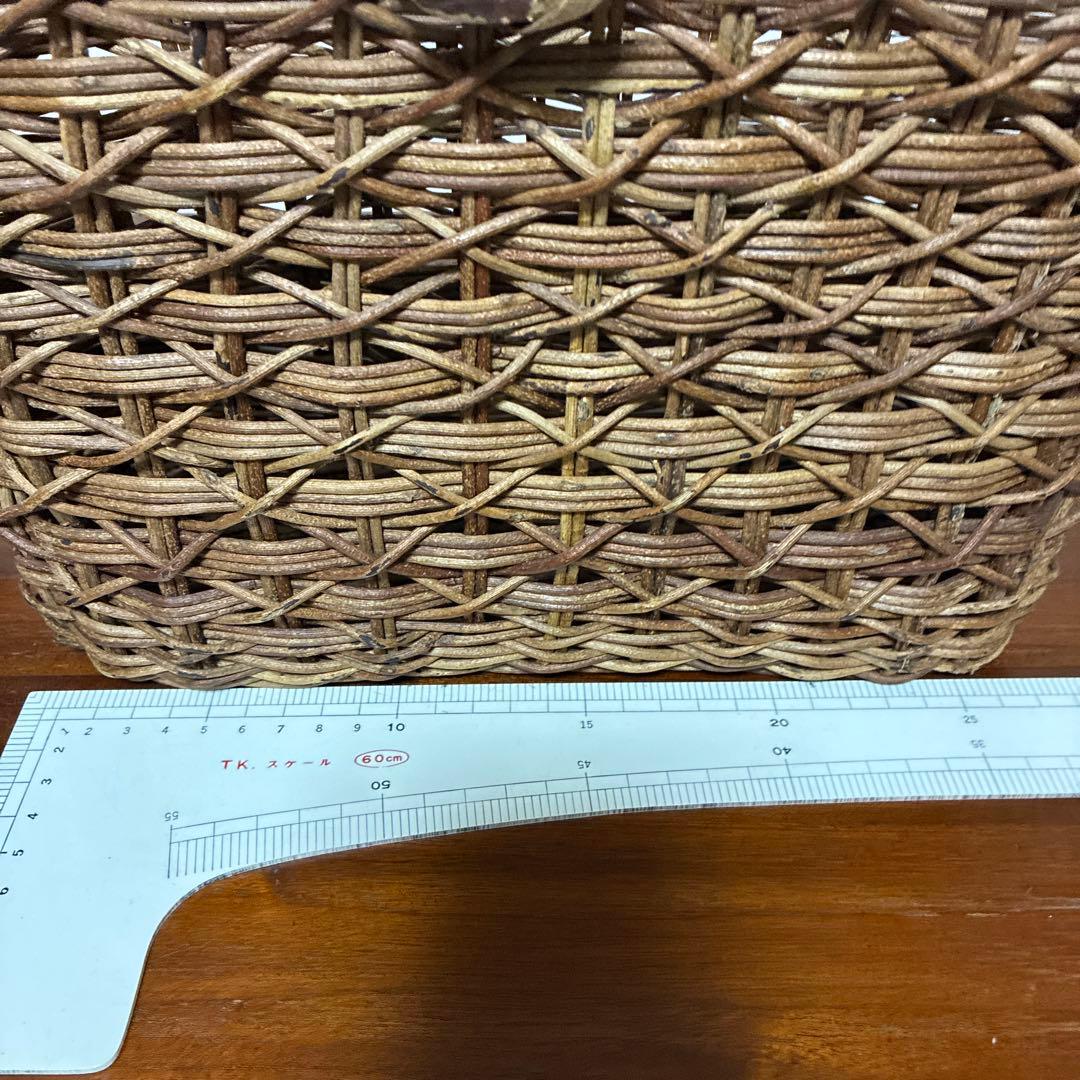国産　アケビ　カゴバッグ