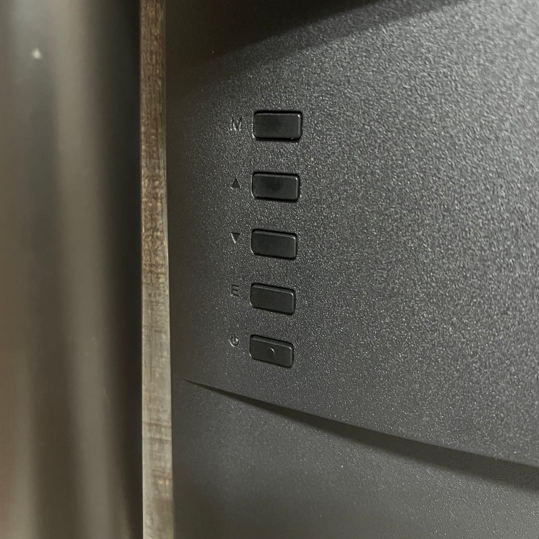 リクエスト価格❣️全国送料込アイリスオーヤマ32型液晶モニターベゼルレス。スタンド