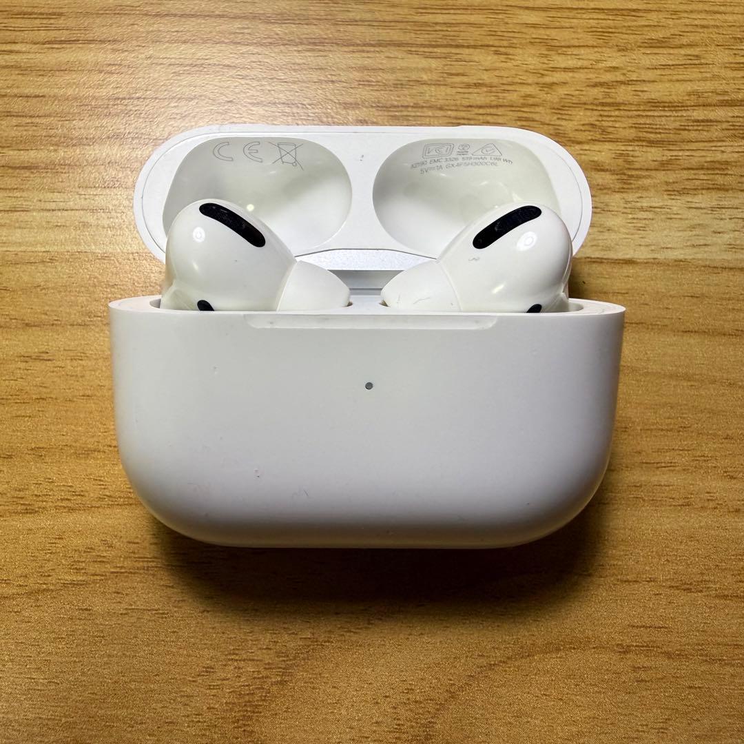 AirPods Pro 第一世代 ワイヤレスチャージングケース