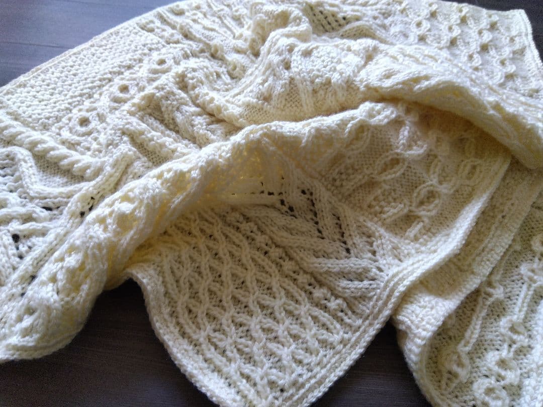 ❀ニットブランケット クリーム色 ケーブル編み❀