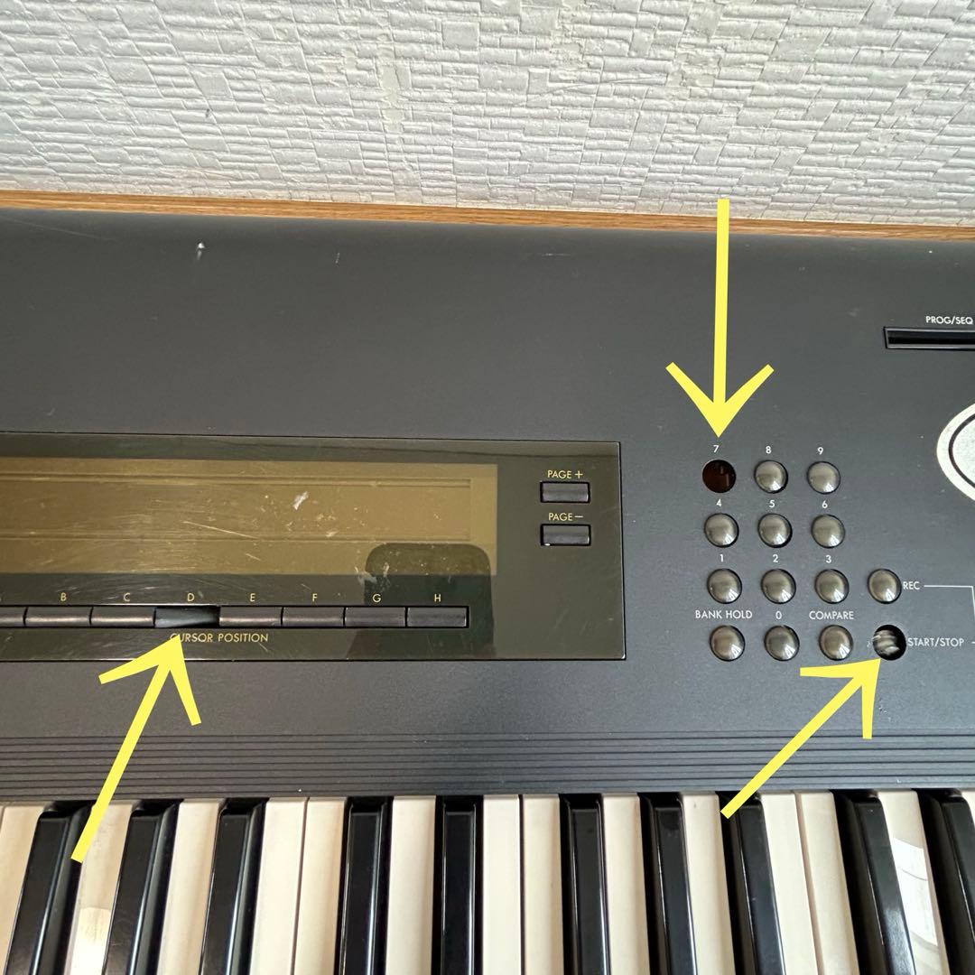 KORG M1 シンセサイザー