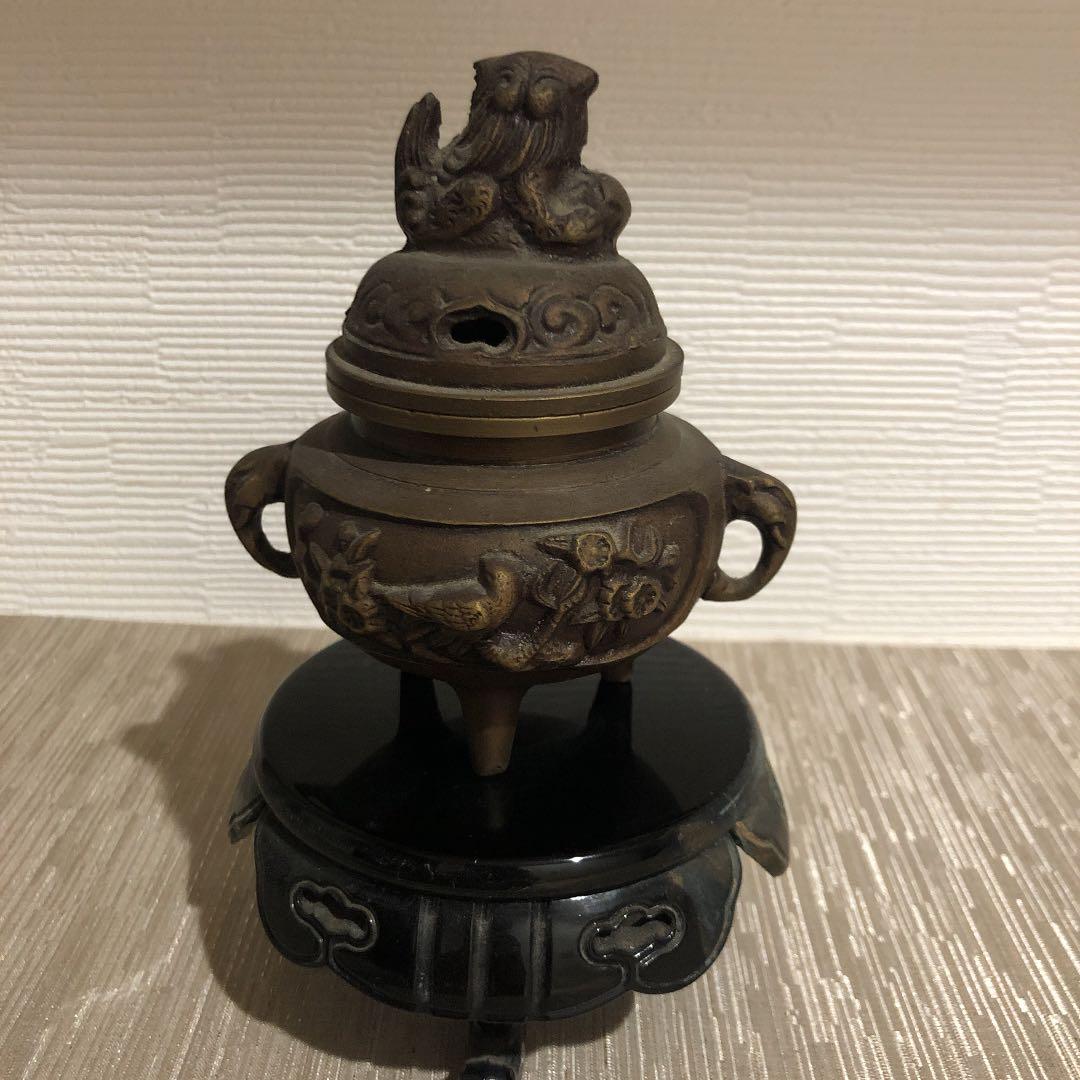 香炉と台座