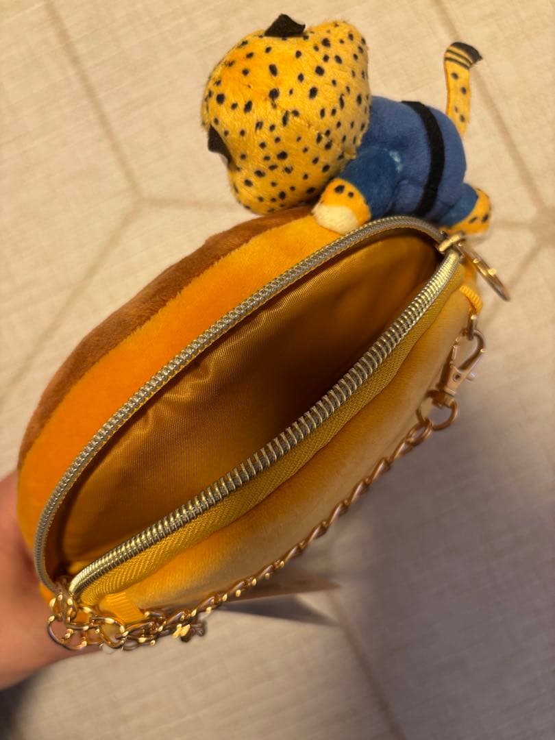 ディズニーストア　ズートピア　クロウハウザー　ドーナツ　ポシェット