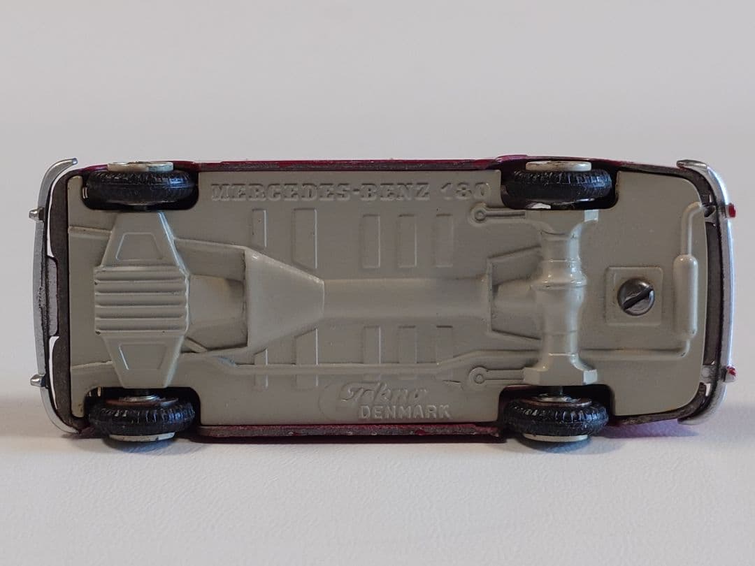 ミニカー TEKNO NO.723 MERCEDES - BENZ 190