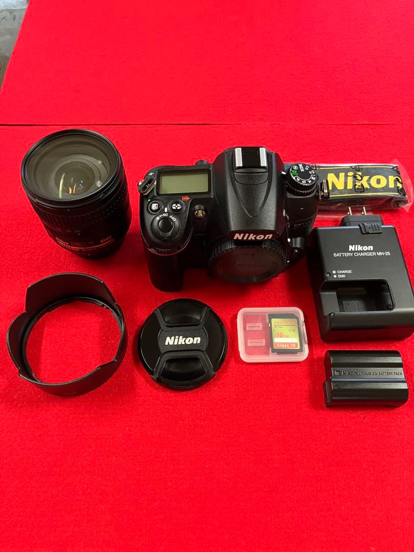 りん　これが新品！ Ｄ7000 Ｓ数77回　24-85mmＥＤズ-ム