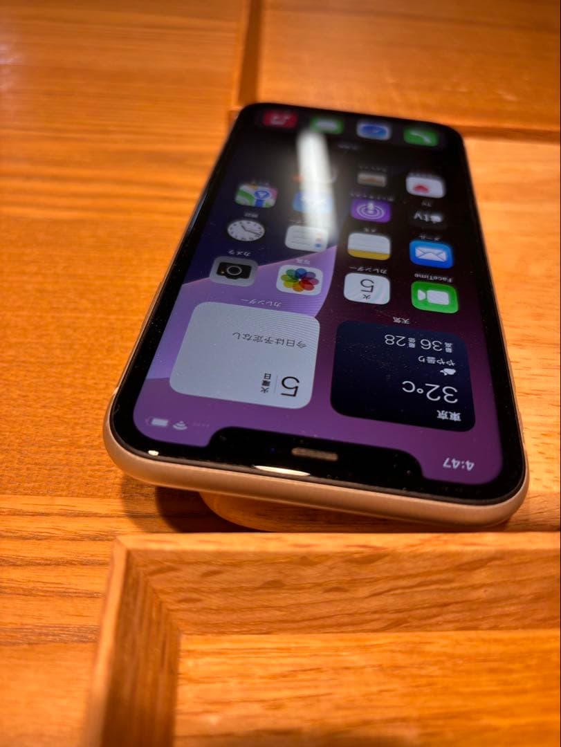 iPhone 11 ホワイト本体　128GB ジャンク