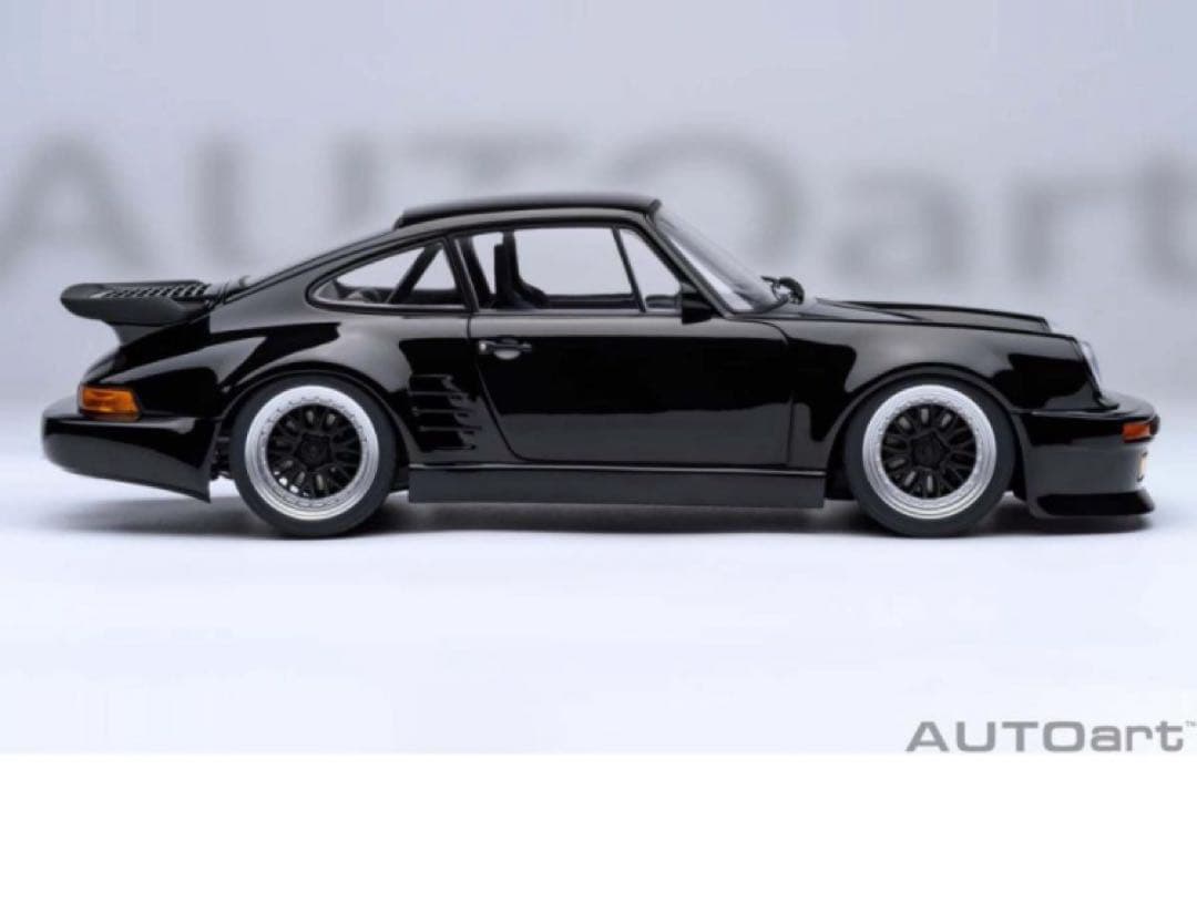 二*父様 【新品未開封】湾岸ミッドナイト　ポルシェ911 オートアート　1/18