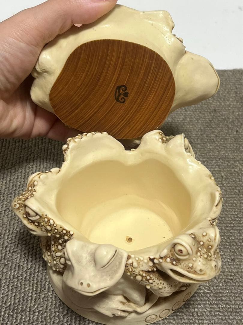 HARMONY KINGDOMカエル　ハーモニーキングダム アンティーク かえる