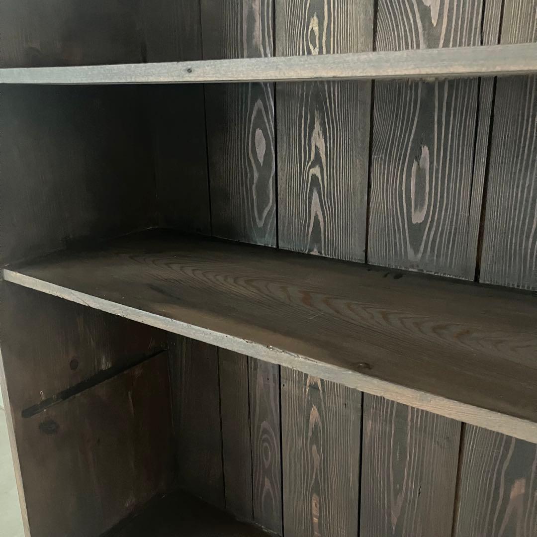 古いキャビネット