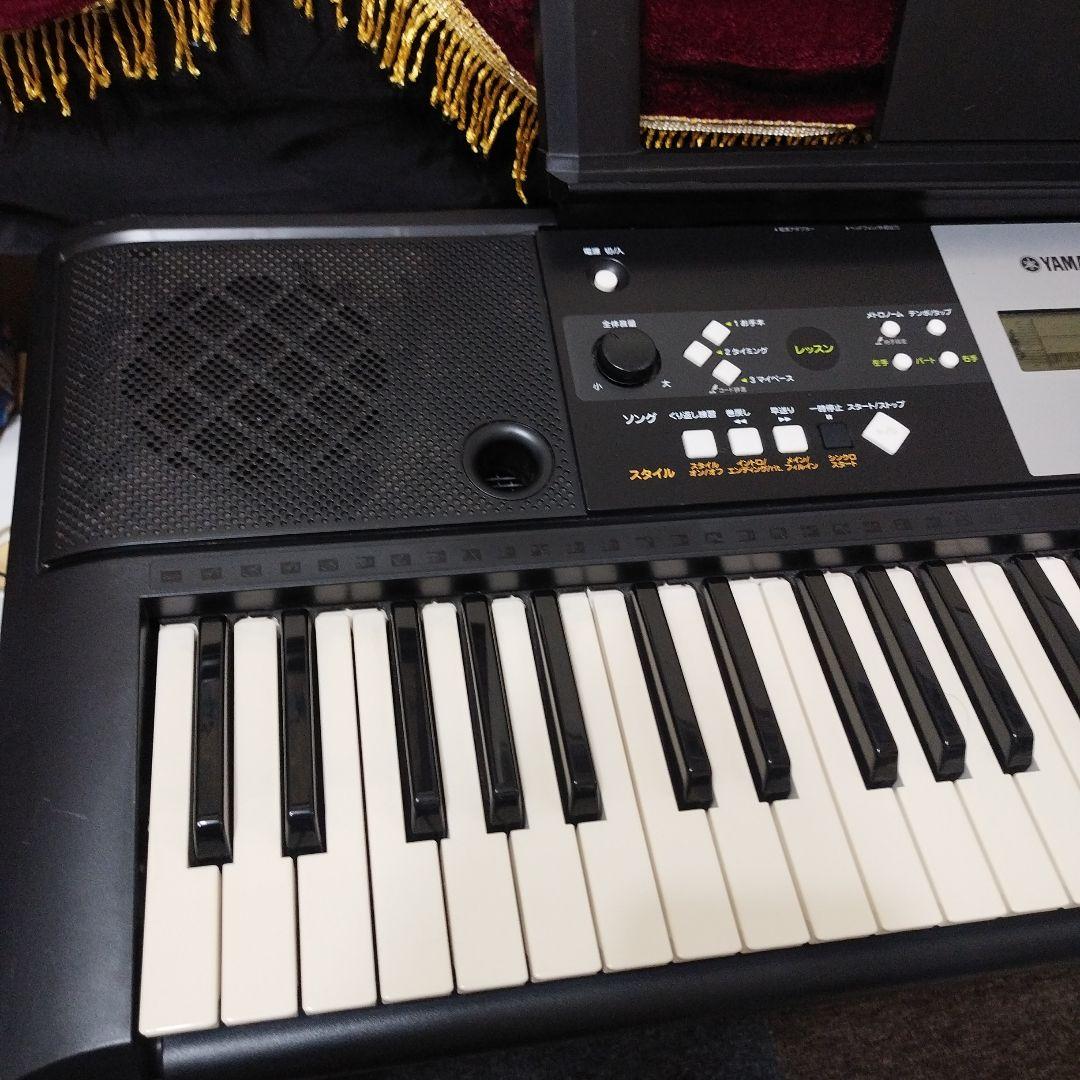 電子ピアノ　YAMAHA　PSR-E223