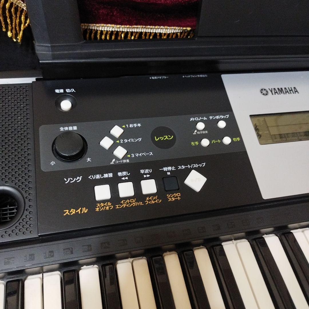 電子ピアノ　YAMAHA　PSR-E223