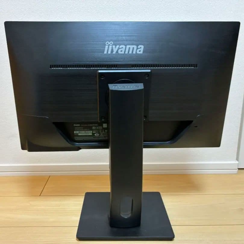 23型ワイド液晶モニター　iiyama