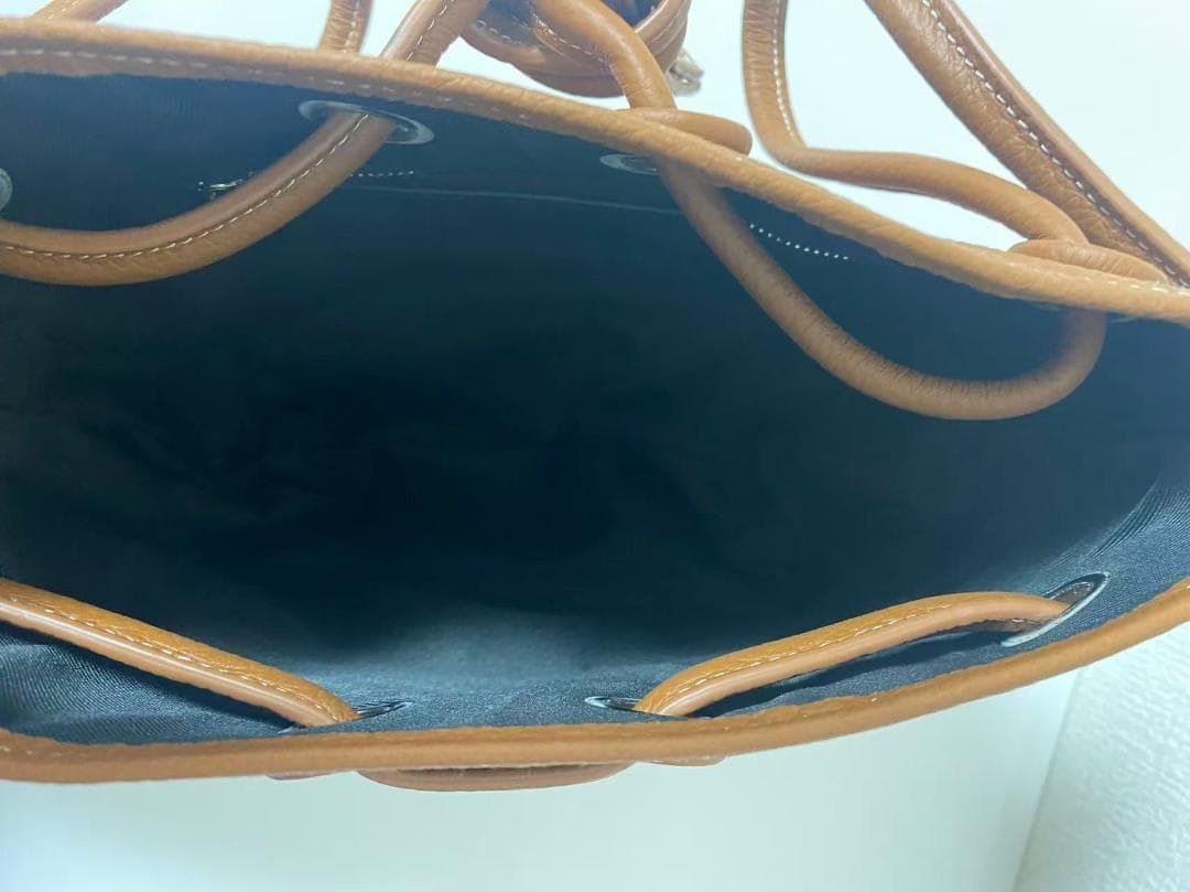 【美品】VASIC BOND ショルダーバッグ