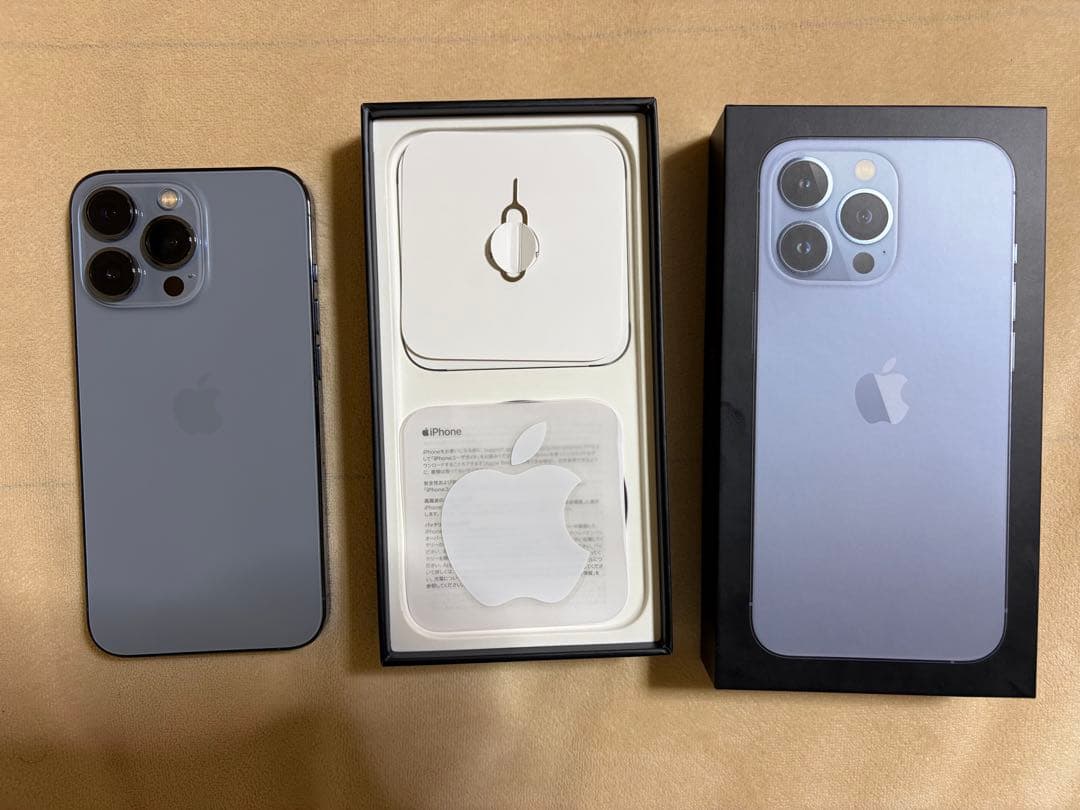 iPhone 13 Pro 128GB SIMフリー【純正アダプタ・おまけ付き】