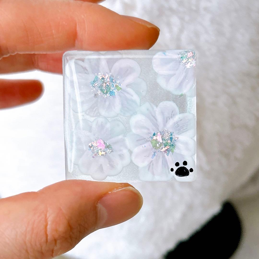 手描き　お花　ヘアゴム　ブローチ　レジン　猫　透け感あり
