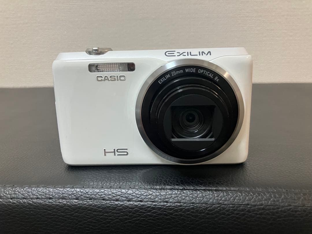 CASIO デジタルカメラ EXILIM EX-ZR20 ホワイト　※訳あり