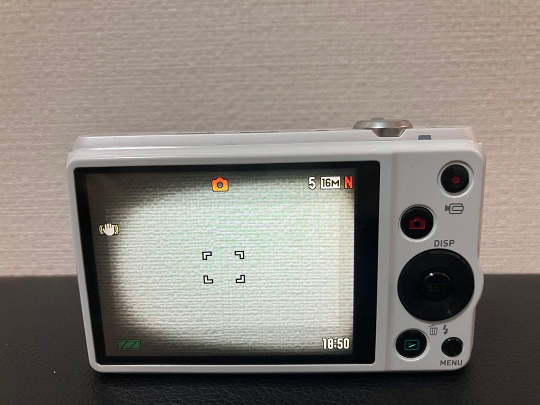 CASIO デジタルカメラ EXILIM EX-ZR20 ホワイト　※訳あり