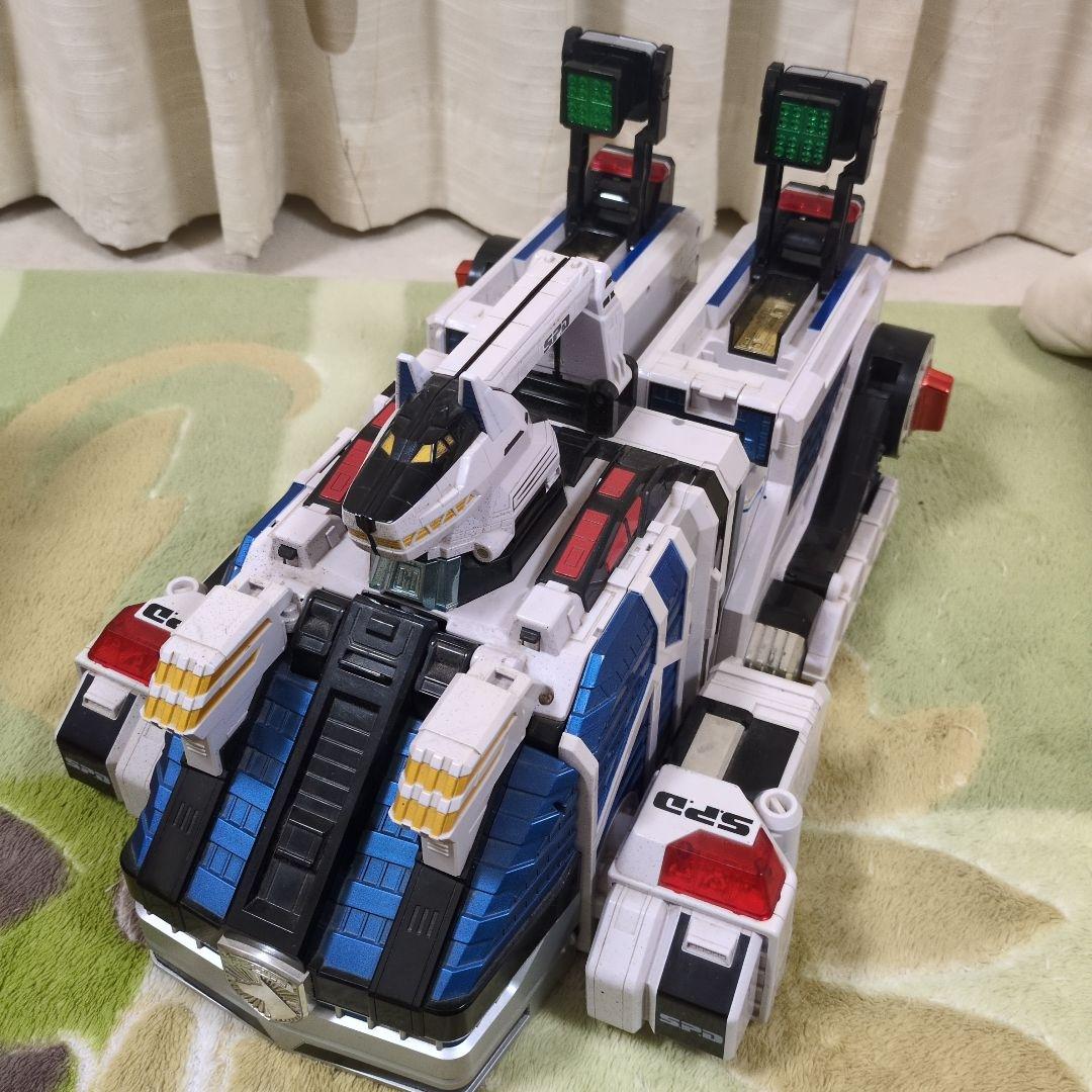 DX デカベースロボ　特捜戦隊　デカレンジャー　ゴジュウジャー　ロボット　ロボ