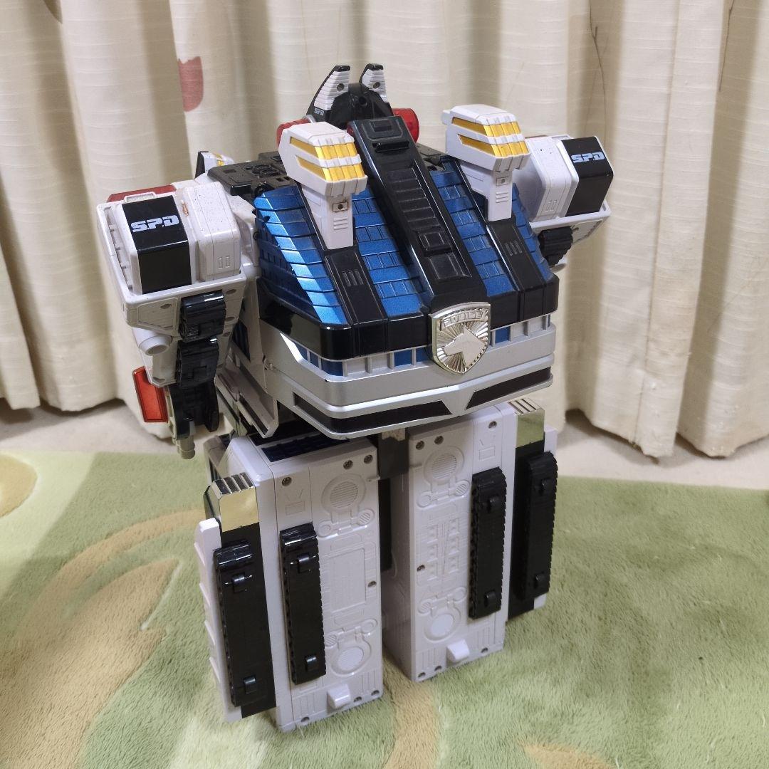 DX デカベースロボ　特捜戦隊　デカレンジャー　ゴジュウジャー　ロボット　ロボ