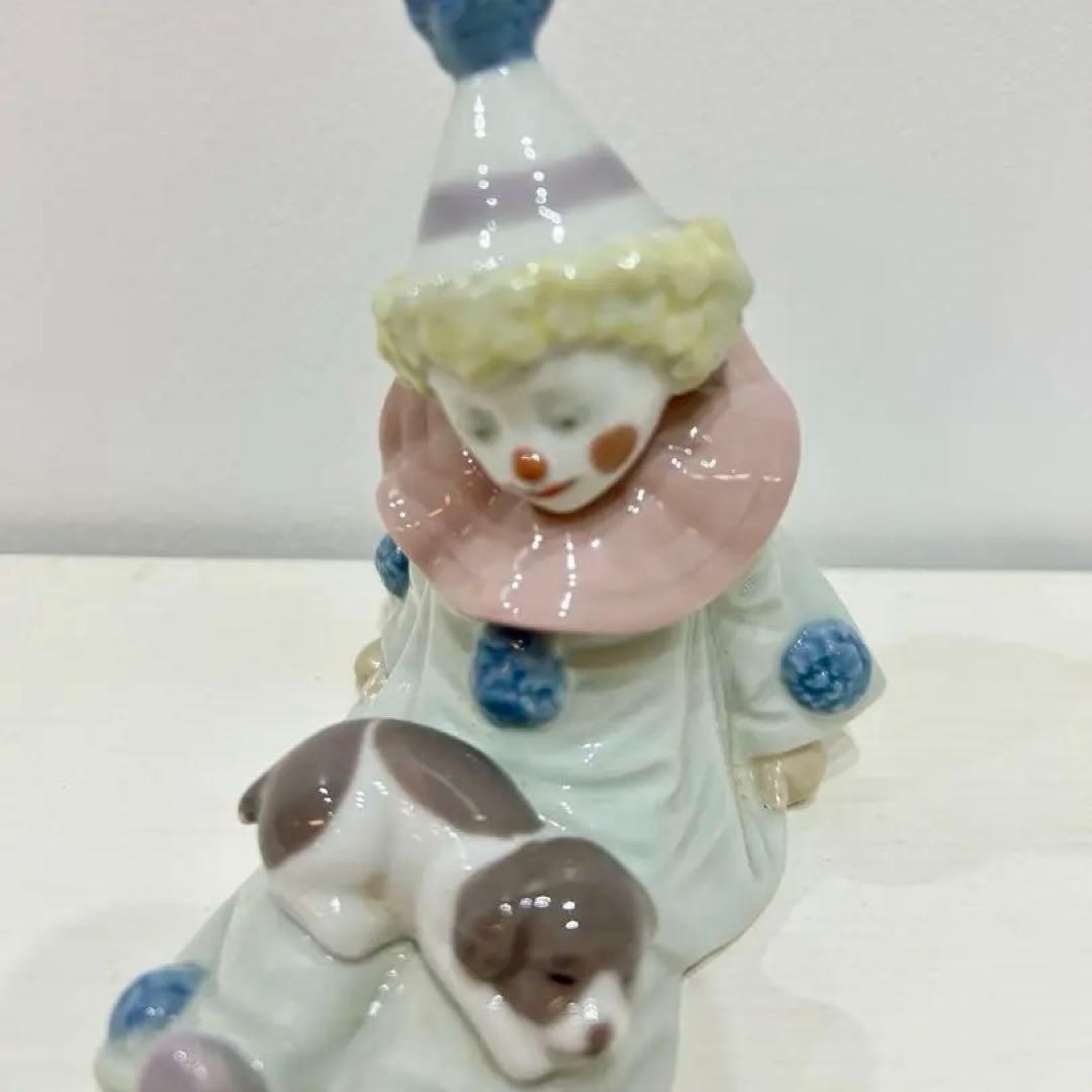 LLADRO リヤドロ　陶器置物　子犬を持つピエロ