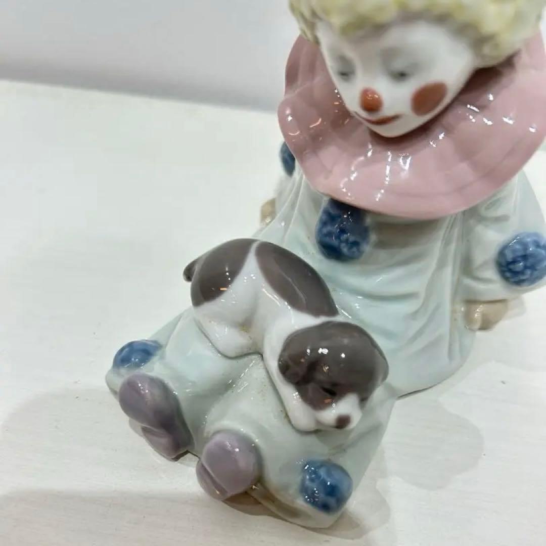 LLADRO リヤドロ　陶器置物　子犬を持つピエロ