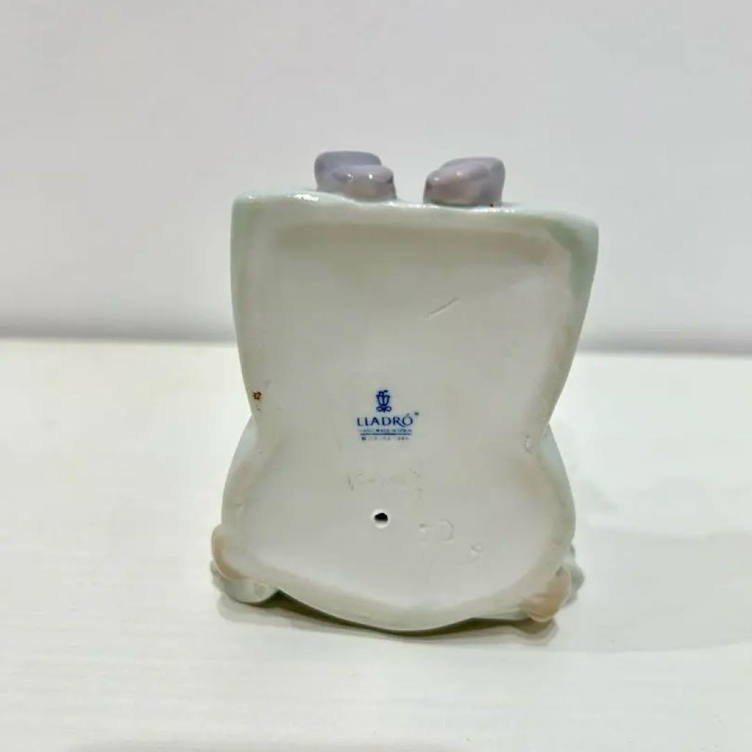 LLADRO リヤドロ　陶器置物　子犬を持つピエロ