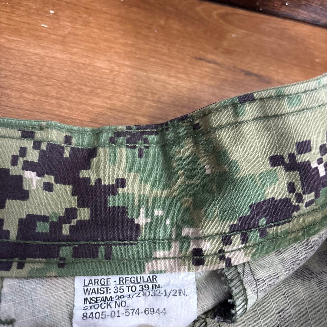 美品　米軍　実物　NWU AOR2 TYPEIII LARGE REGULAR