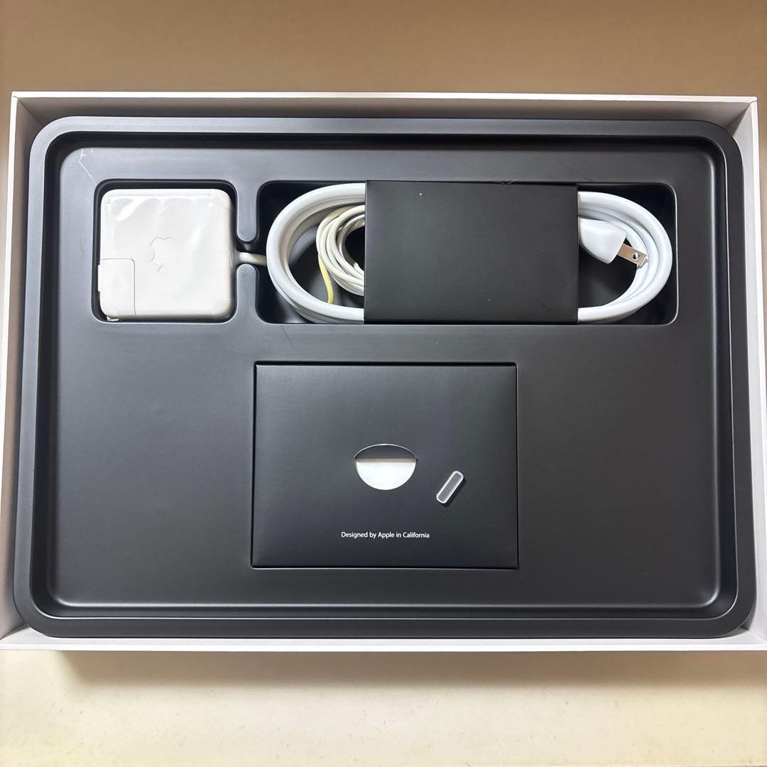 【美品】MacBook Air (13-inch, 2017) 256GB 箱付