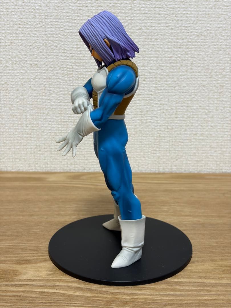 ドラゴンボール DRAGON BALLトランクス フィギュア