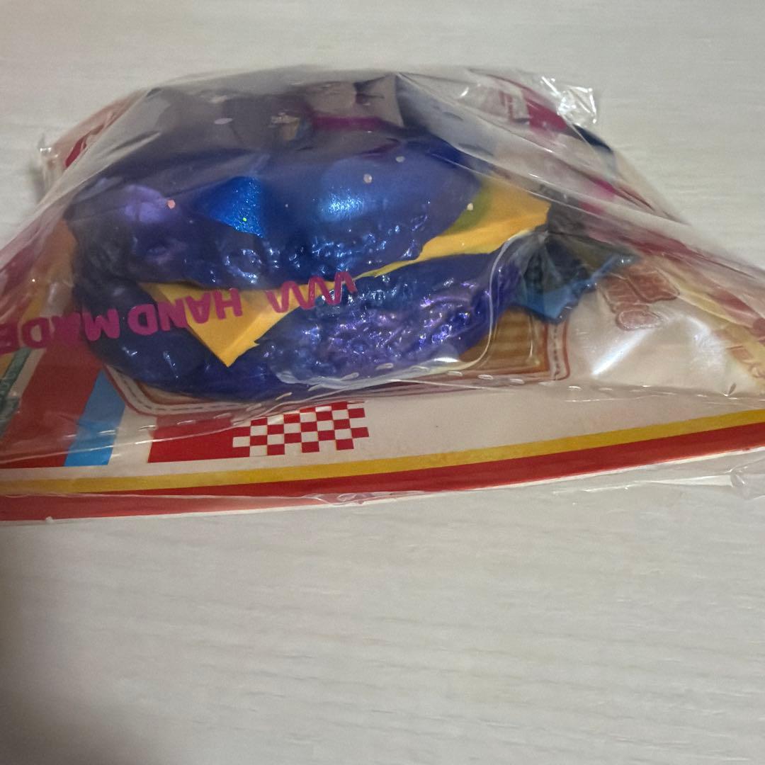 Mellojoy メロジョイ　バーガー　スペース　レッドクイン　スクイーズ