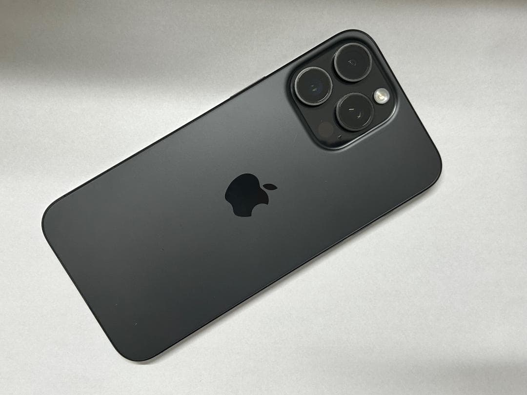 SIMフリー Apple iPhone 15 Pro Max 512GB 中古