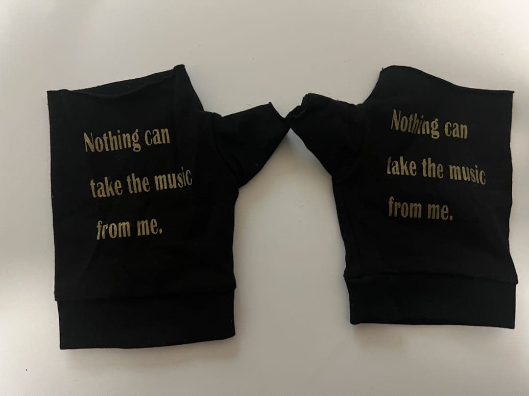 UVERworld グローブ　金