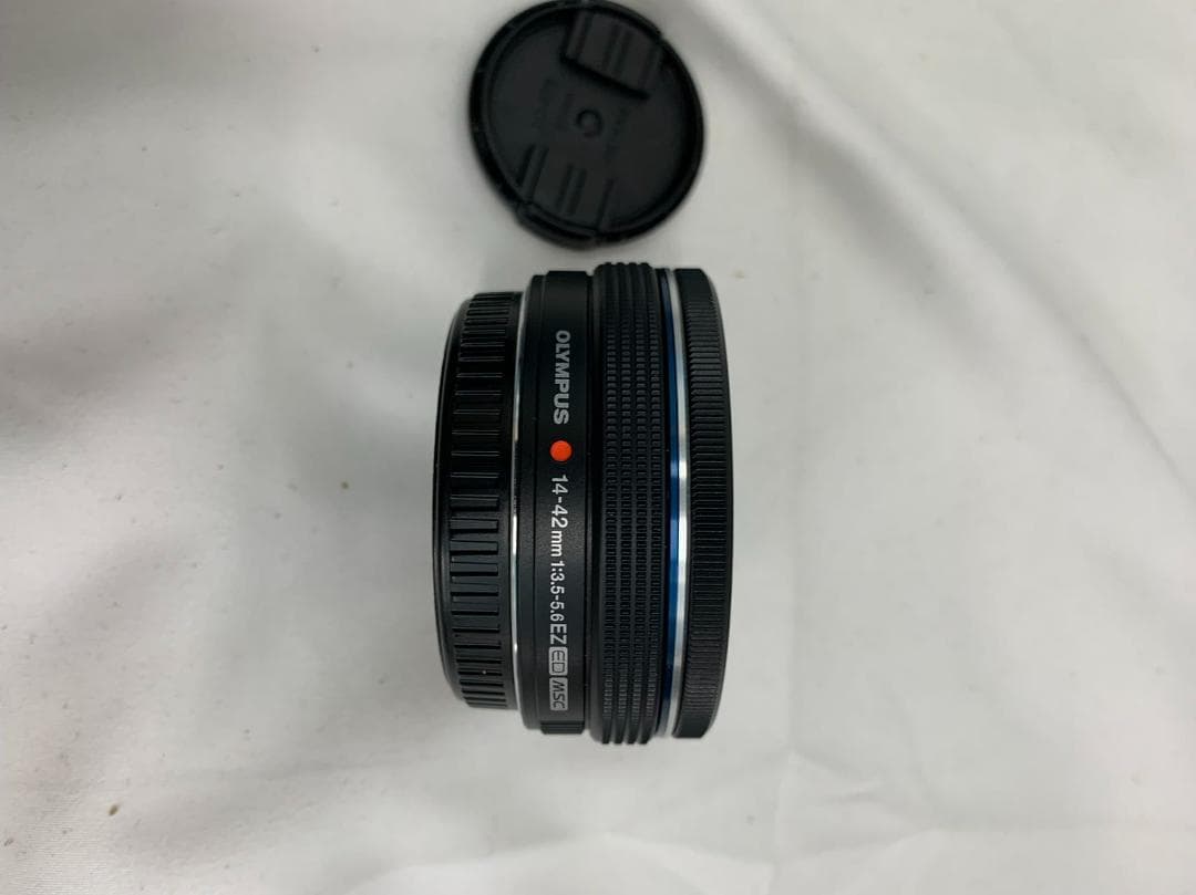 OLYMPUS OM-D E-M10Mark II ボディ レンズ２つ付き