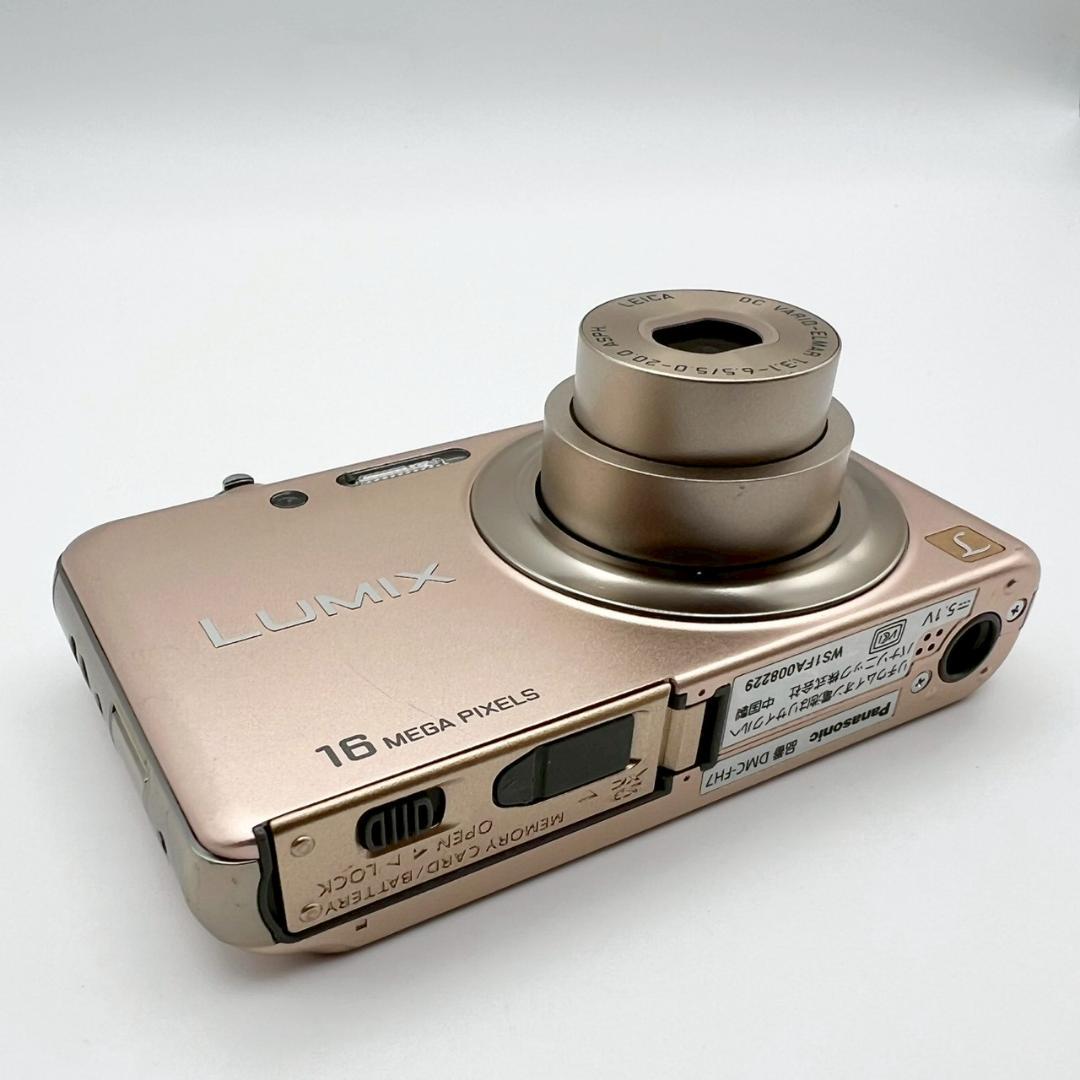 【完動品】Panasonic LUMIX DMC-FH7 コンデジ 動作確認済