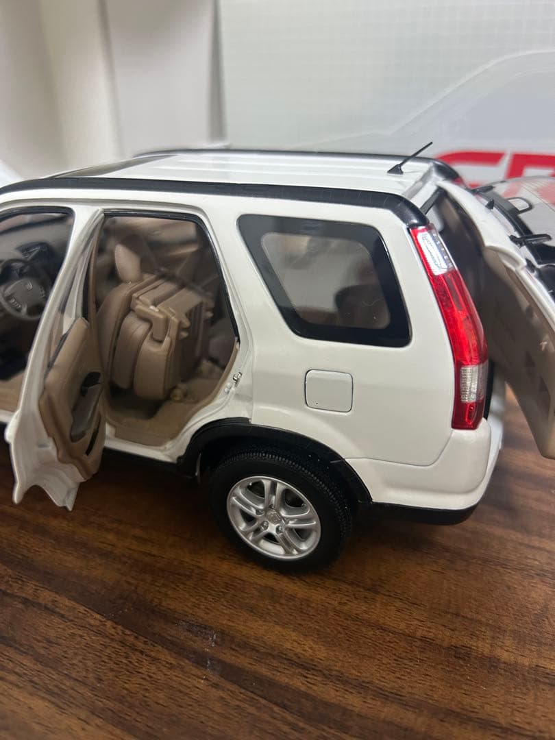 中国 ホンダcr-v 1/18 ミニカー