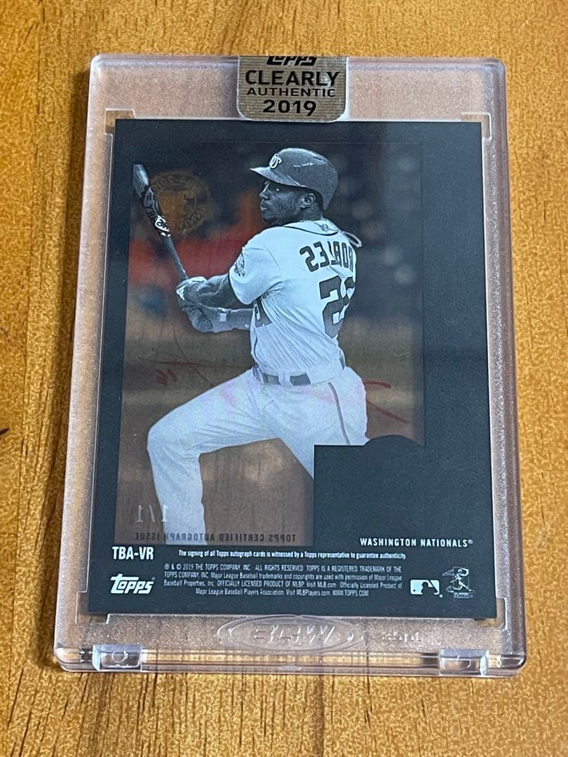 Victor Robles 2019年直書き直筆サインカード　世界に1枚限定