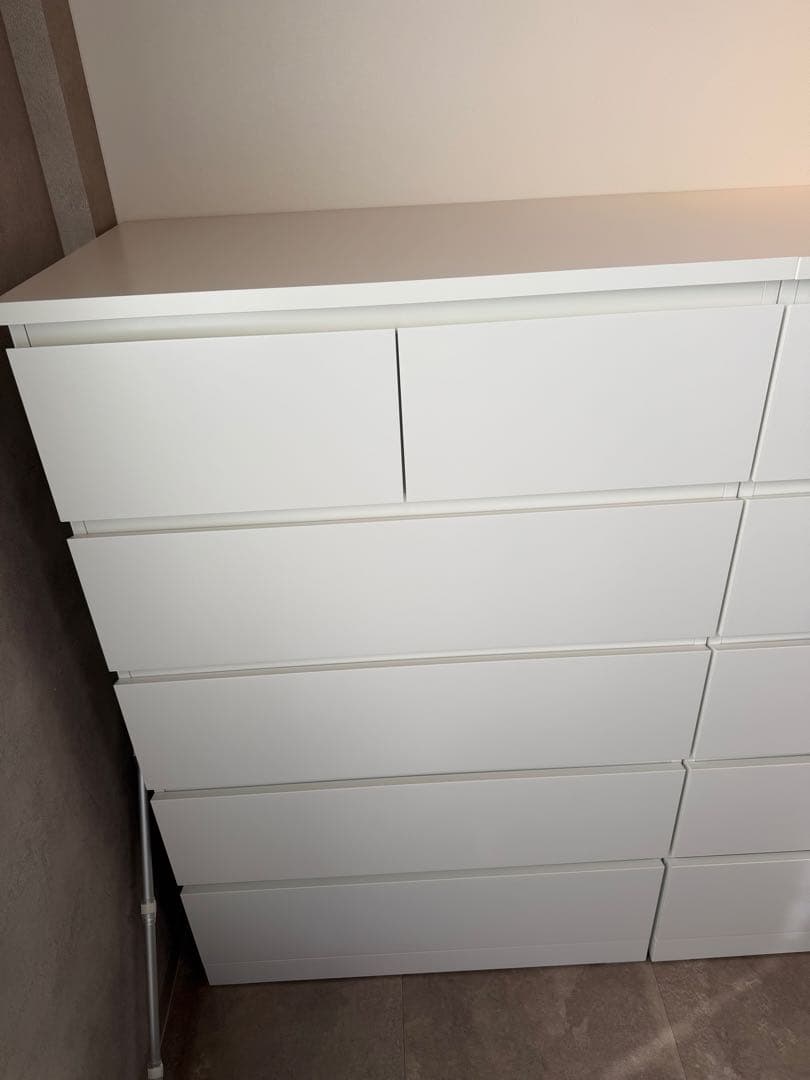 IKEA イケア　MALM マルム
