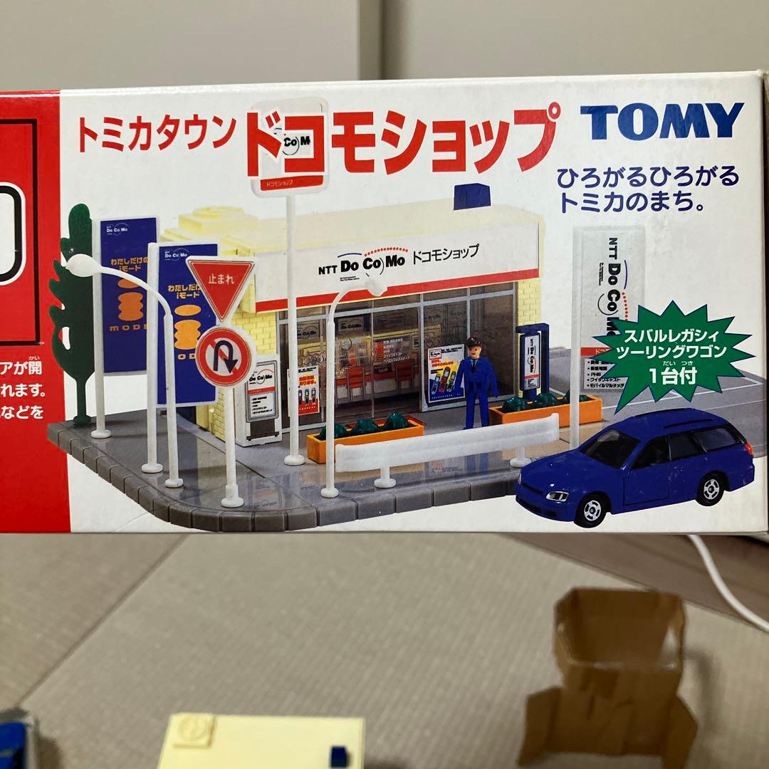 トミカ ドコモショップ レガシィミニカー付き 未使用に近い